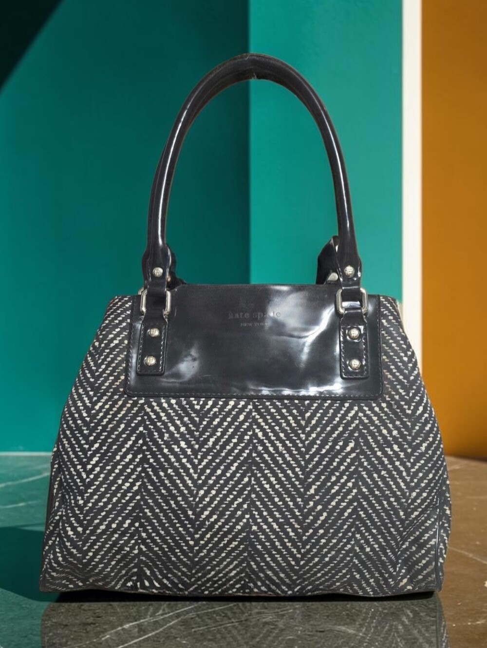 Kate Spade Anisha Black & Cream Chevron Herringbone Print Patent-Trim Satchel